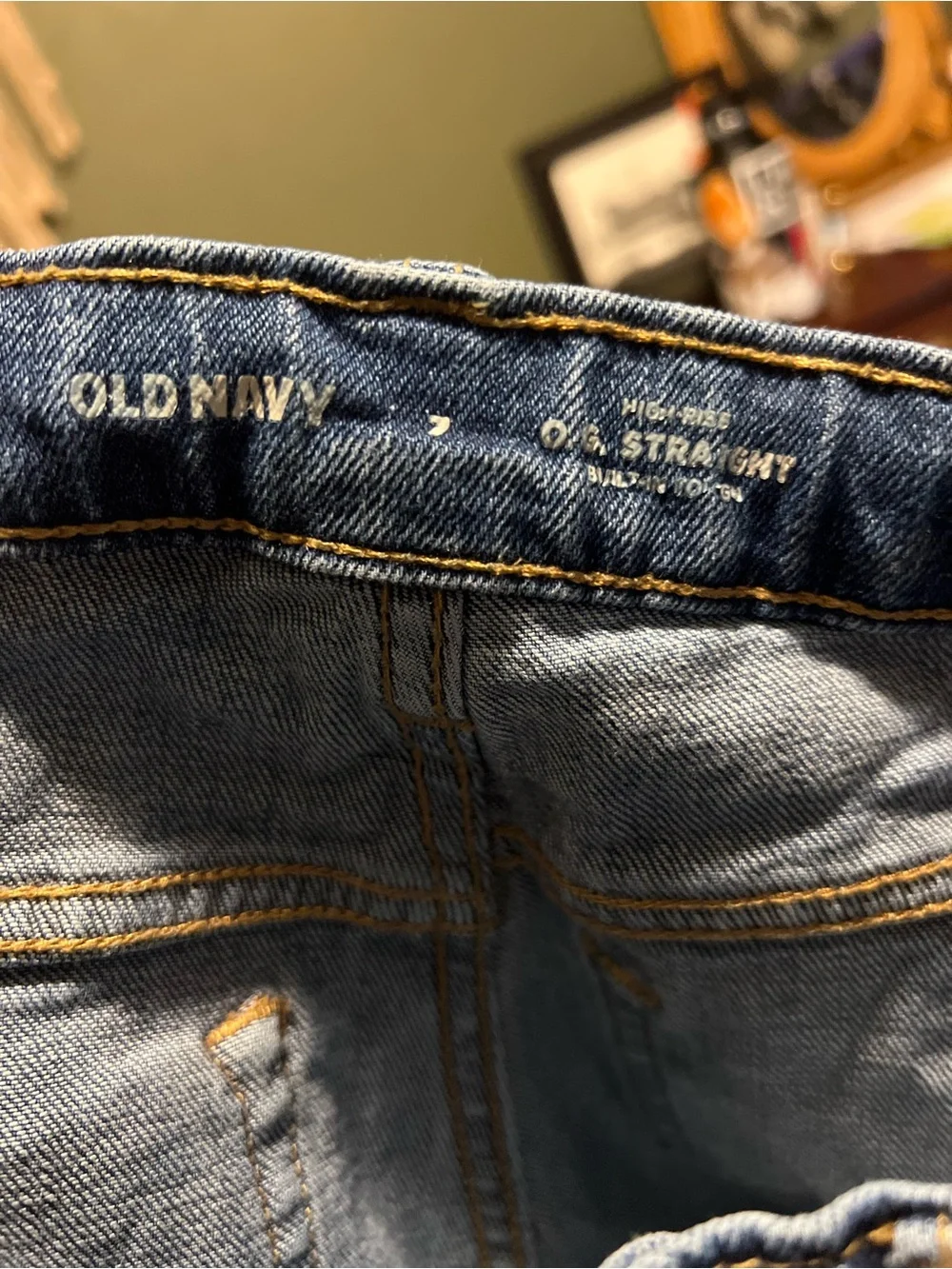 Old Navy Dark Blue Cropped Distressed Women’s Jeans